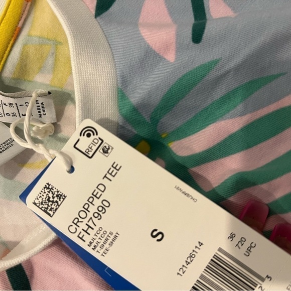 NWT- Adidas Originals TROPICALAGE CROPPED TEE: Size Medium - Picture 8 of 8